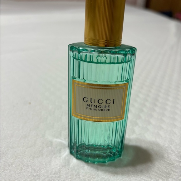 COPY - Gucci memoire d'une odeur perfume - Picture 3 of 4